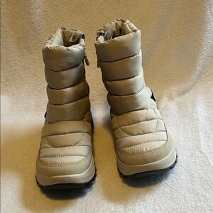 Columbia Tan Quilted Winter Rain Boots